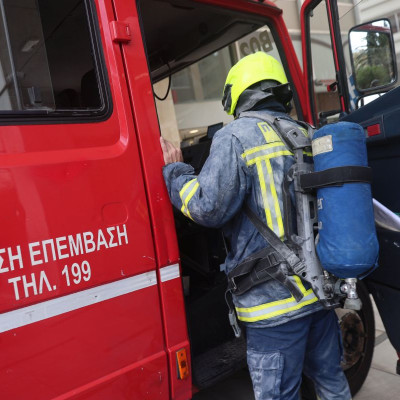 Θεσσαλονίκη: Φωτιά σε φορτηγό που μετέφερε ψυκτικό υγρό στην Άσσηρο