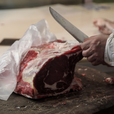 Θεσσαλονίκη: Είδος πολυτέλειας το μοσχαρίσιο κρέας - Το βγάζουν από τις διατροφικές συνήθειες οι καταναλωτές