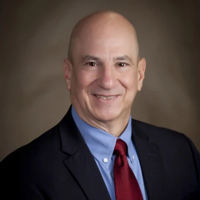 Εισαγγελέας Πίτερ Σκανδαλάκης: Aυτοδιορίστηκε στην υπόθεση κατά του Τραμπ για απόπειρα ανατροπής του εκλογικού αποτελέσματος