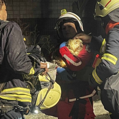 Ουκρανία: Ένας νεκρός και 11 τραυματίες από ρωσικές επιδρομές βόρεια του Κιέβου (βίντεο)