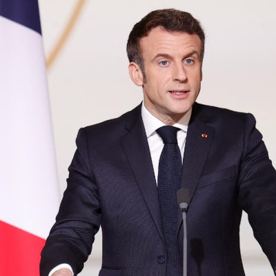 Ε. Μακρόν: «Η Ε.Ε. πρέπει να δημιουργήσει ένα μέσο κοινού δανεισμού για να αμφισβητήσει το δολάριο - Δεν έχει τελειώσει ο εκφοβισμός των ΗΠΑ»