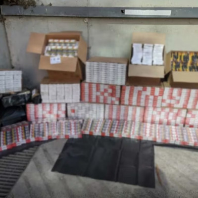 Διεθνές δίκτυο λαθρεμπορίου τσιγάρων εξάρθωσαν οι ελεγκτές της ΑΑΔΕ