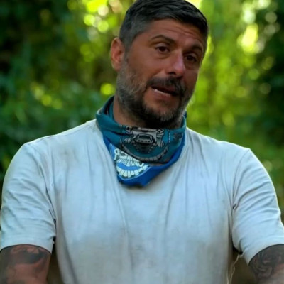 Ο Μιχάλης Σηφάκης σταμάτησε το ποδόσφαιρο, έγινε «Επαρχιώτης» και προκαλεί έριδες στο Survivor (βίντεο)