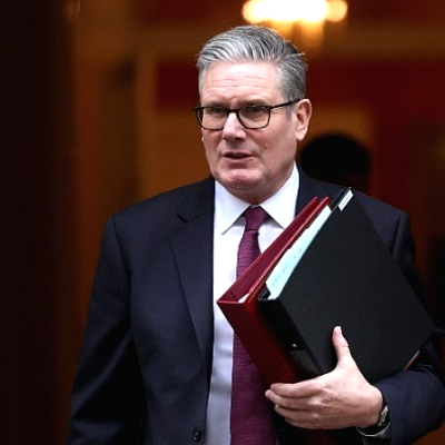 Βρετανία: Ο προσωπάρχης του πρωθυπουργού Στάρμερ παραιτήθηκε εξαιτίας του σκανδάλου των σχέσεων ανάμεσα στον Μάντελσον και τον Έπστιν