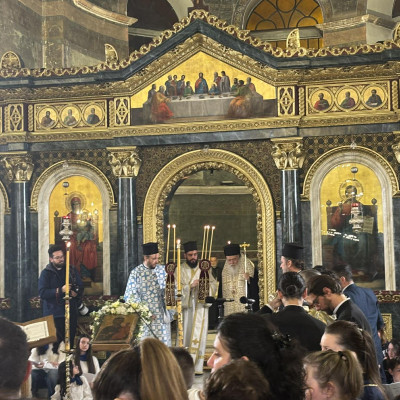 Θεσσαλονίκη: 1.000 μαθητές ψάλλουν ύμνους χοροστατούντος του Ιερωνύμου - Κατανυκτική Ακολουθία στον Ι.Ν. Αγίας Σοφίας (βίντεο)