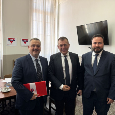 Υπουργικές επαφές...