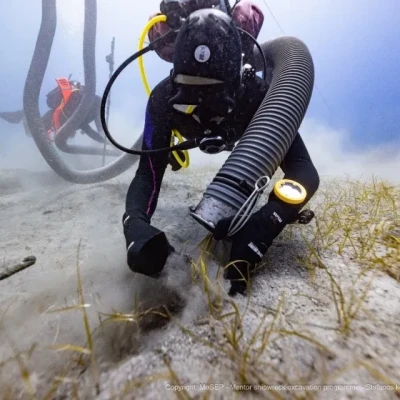 Ναυάγιο «Μέντωρ»: Νέα ευρήματα από το πλοίο του Έλγιν – Στο φως θραύσμα μαρμάρου