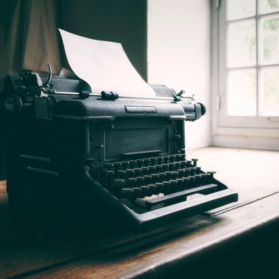 Μία γκρίζα δημοσιογραφική σελίδα από τα χρόνια της Κατοχής. Της Σοφίας Χριστοφορίδου