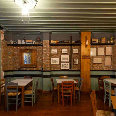 Βέργες Λάγιες: Το στέκι των μερακλήδων της Ελευθερίου Βενιζέλου … μεγάλωσε και σας περιμένει σε έναν φιλόξενο, αναπαλαιωμένο χώρο!