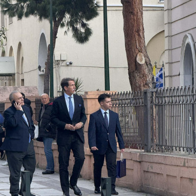 Συνάντηση του Μητροπολίτη Θεσσαλονίκης με τον Παύλο Ντε Γκρες ο οποίος από αύριο θα είναι στο Άγιο Όρος