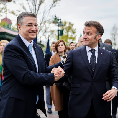 Τζιτζικώστας και Μακρόν εγκαινίασαν νέο θεματικό πάρκο στη Disneyland