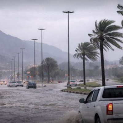 Νεκροί πέντε άνθρωποι στο Ομάν - Τα οχήματά τους παρασύρθηκαν από πλημμύρες