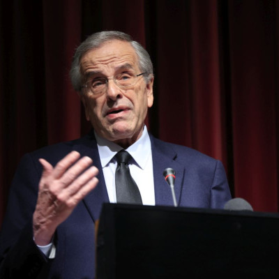 «Πυρά» Σαμαρά κατά της κυβέρνησης για την εξωτερική πολιτική: «Η Ελλάδα δεν μπορεί να αφήσει την Κύπρο» – Μήνυμα και από τον Κ. Καραμανλή