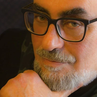 Γιώργος Σκαμπαρδώνης στη «ΜτΚ»: Όλα είναι σχετικά, συγκεκριμένα και άπειρα