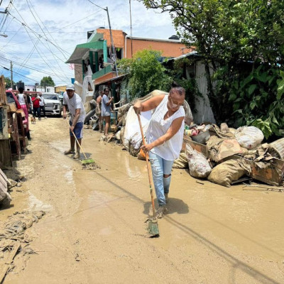 Τραγωδία στην Ισπανιόλα: Τουλάχιστον 16 νεκροί από τις φονικές πλημμύρες σε Αϊτή και Δομινικανή Δημοκρατία (βίντεο)