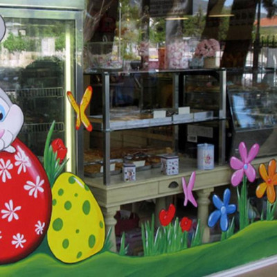 Πάσχα 2026: Σε ισχύ το εορταστικό ωράριο - Αναλυτικά το πρόγραμμα των καταστημάτων