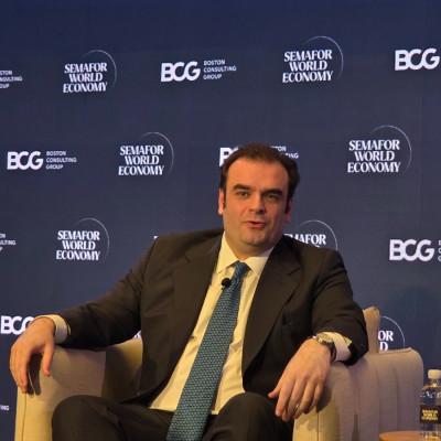 Κ. Πιερρακάκης από ΗΠΑ: «Στην Ελλάδα καταγράφουμε την ταχύτερη μείωση χρέους»