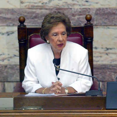 Πέθανε η Άννα Ψαρούδα-Μπενάκη σε ηλικία 92 ετών