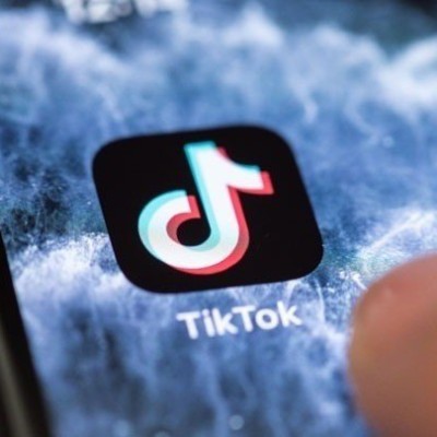 Στην δημιουργία κοινοπραξίας με Αμερικανούς προχωρά το «Tik Tok» προκειμένου να μην απαγορευτεί στις ΗΠΑ